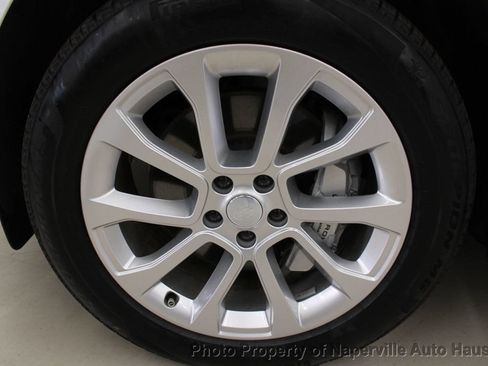 Used 2025 Land Rover Range Rover Sport SE AWD/4WD image 54