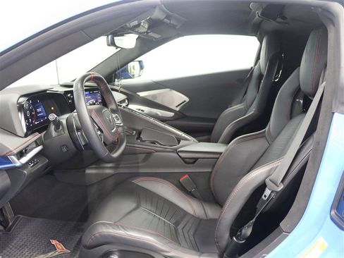 Used 2021 Chevrolet Corvette Stingray Premium Cpe w/ Z51 Performance Package RWD image 17