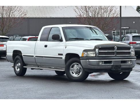 Used 1999 Dodge Ram 2500 Truck 2WD Quad Cab image 2