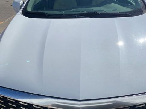 Used 2021 Cadillac XT5 Premium Luxury image 2