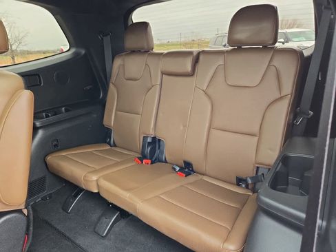 Certified 2022 Kia Telluride SX w/ SX Prestige Package image 37