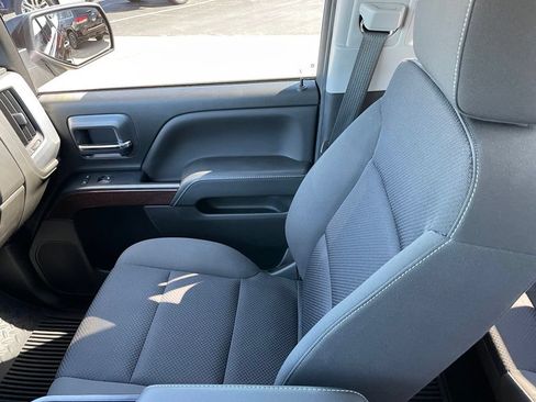 Used 2018 GMC Sierra 1500 SLE w/ SLE Value Package AWD/4WD image 16