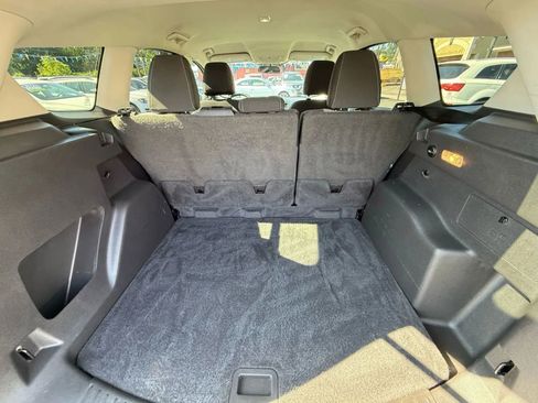 Used 2017 Ford Escape SE image 11