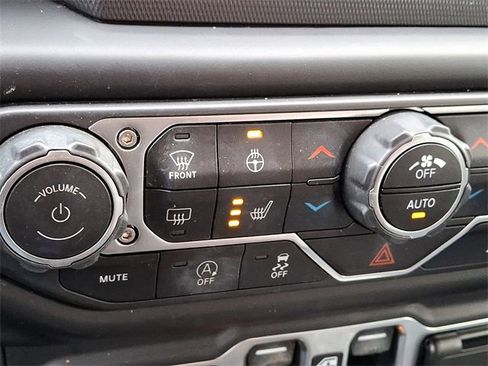 Used 2021 Jeep Wrangler Unlimited Sport image 25