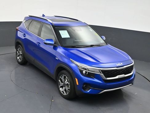 Used 2023 Kia Seltos EX AWD/4WD image 18