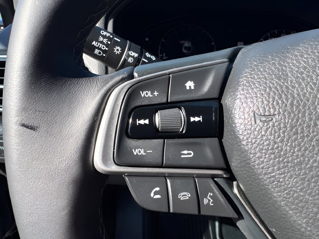 Used 2018 Honda Accord EX-L image 15