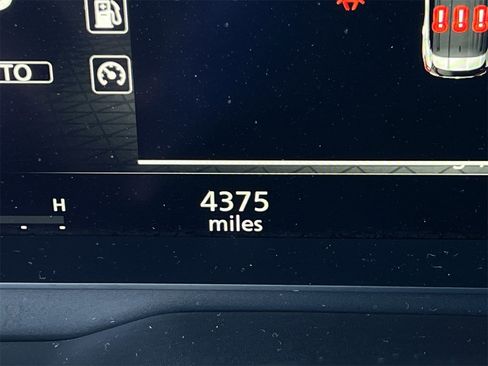 Certified 2025 Nissan Rogue SL image 12