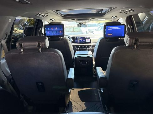 Used 2025 Chevrolet Tahoe RST w/ Comfort Package RWD image 9