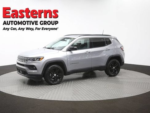 Used 2022 Jeep Compass Latitude w/ Sun and Sound Group AWD/4WD image 59
