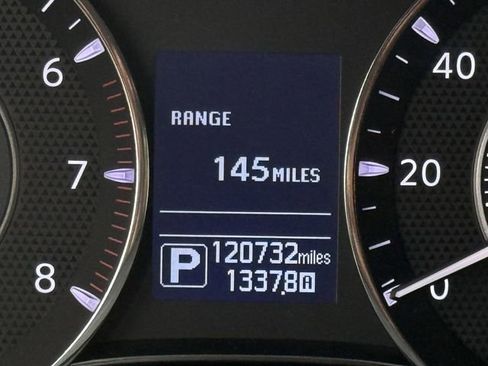 Used 2019 Nissan Armada Platinum w/ Interior Lighting Package RWD image 18