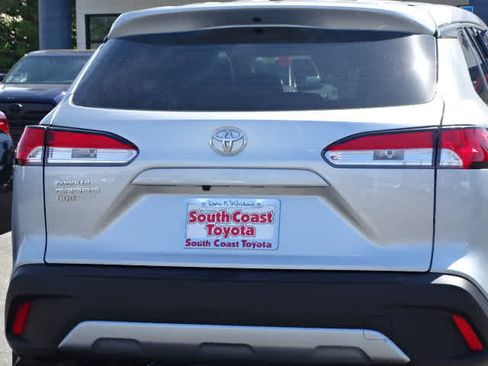 Certified 2024 Toyota Corolla Cross L FWD image 14