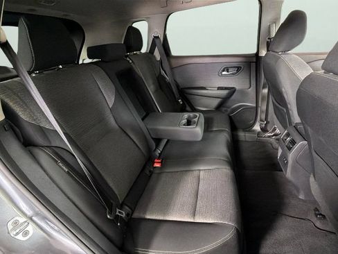Used 2021 Nissan Rogue SV FWD image 28