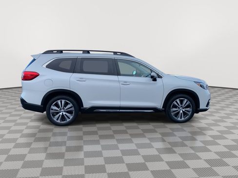 Used 2022 Subaru Ascent Limited image 8