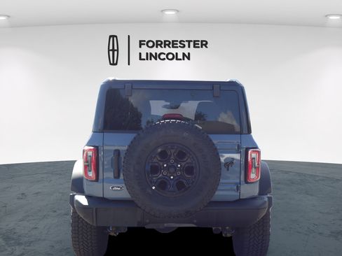 Used 2025 Ford Bronco Badlands AWD/4WD image 4