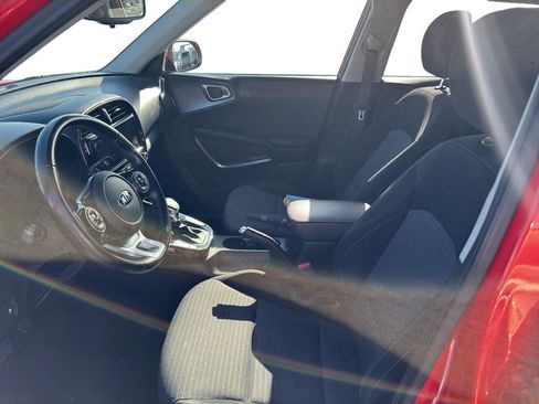 Certified 2020 Kia Soul EX image 11