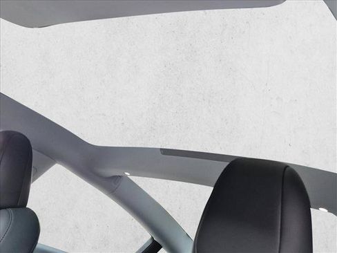 Used 2025 Tesla Model 3 Long Range RWD image 18