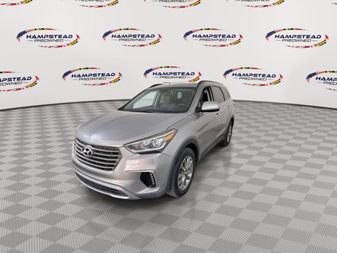 Used 2018 Hyundai Santa Fe SE AWD/4WD image 4