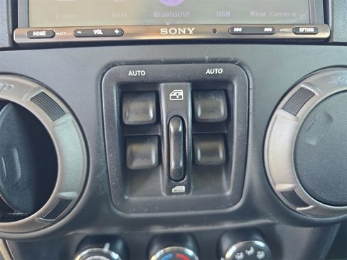 Used 2015 Jeep Wrangler Unlimited Sport w/ Quick Order Package 24S image 16