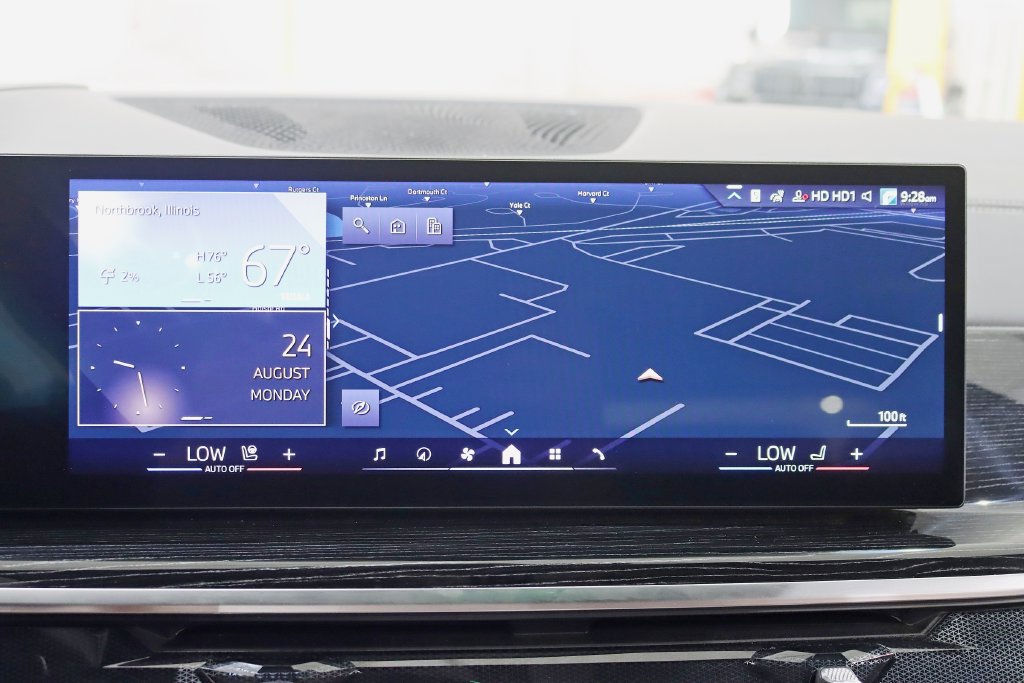 Used 2026 BMW X7 xDrive40i w/ M Sport Package AWD/4WD image 18