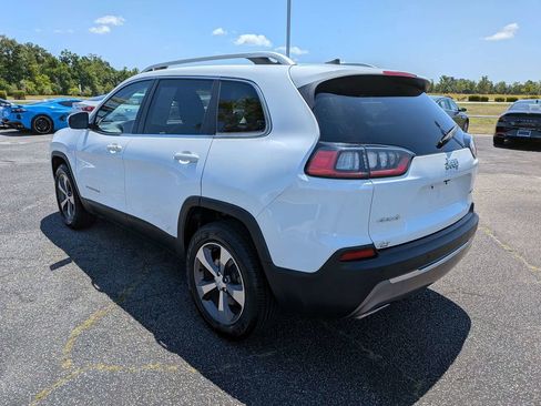 Used 2019 Jeep Cherokee Limited AWD/4WD image 6
