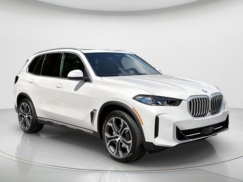 New 2026 BMW X5 sDrive40i image 26