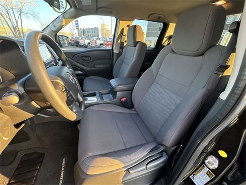 Used 2022 Nissan Frontier S w/ Technology Package image 18