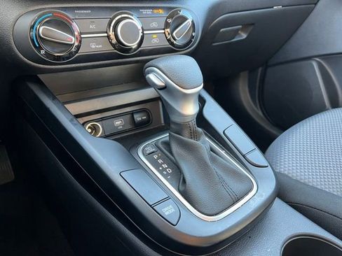 Certified 2025 Kia Soul LX w/ LX Technology Package image 26