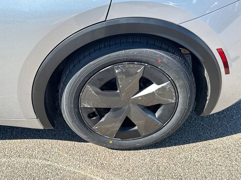 Used 2024 Toyota Prius LE image 34