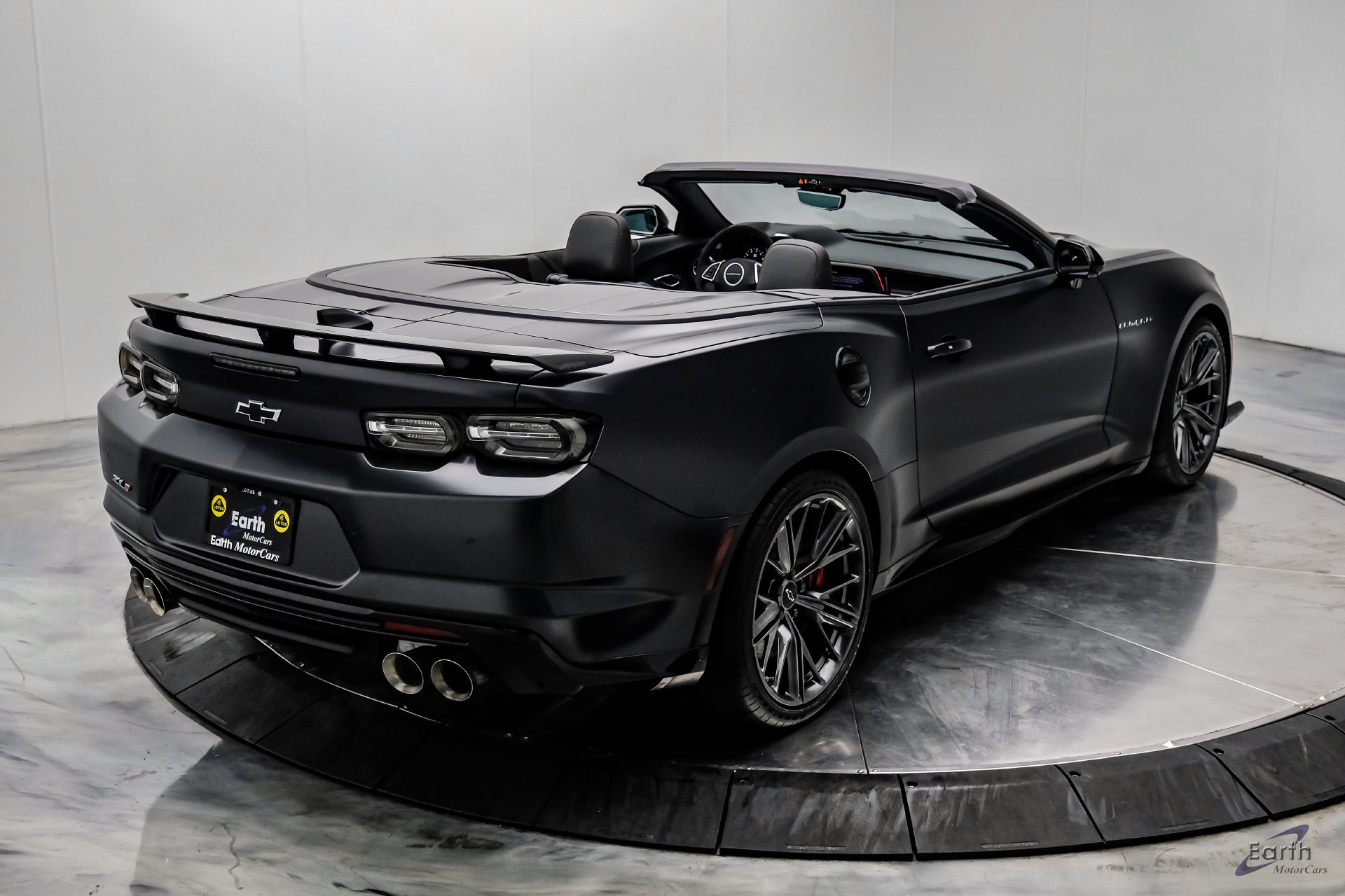 Used 2024 Chevrolet Camaro ZL1 RWD image 24