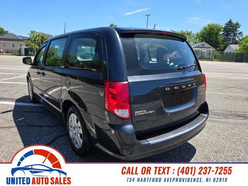 Used 2014 Dodge Grand Caravan American Value Package w/ UConnect Hands-Free Group FWD image 3