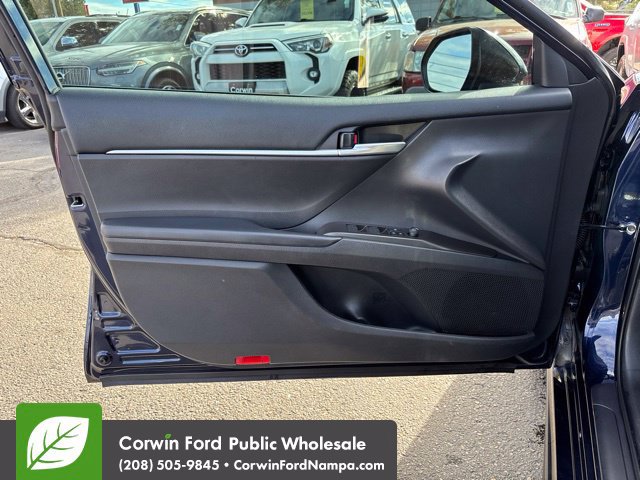 Used 2021 Toyota Camry SE w/ Cold Weather Package AWD/4WD image 12