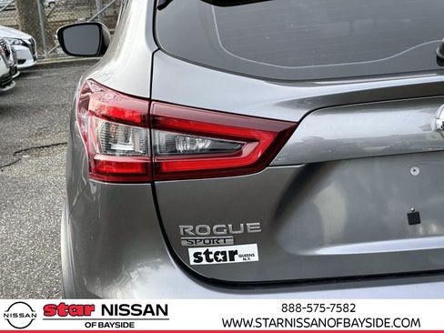 Certified 2020 Nissan Rogue Sport SV image 12