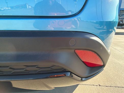 Used 2026 Chevrolet Trax RS w/ Sunroof Package FWD image 21
