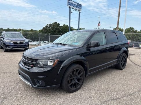 Used 2019 Dodge Journey GT w/ Driver Convenience Group AWD/4WD image 3