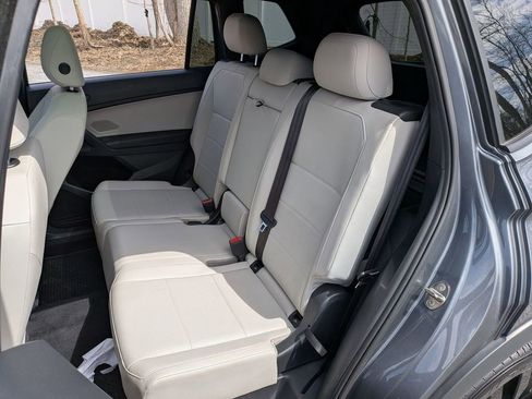 Used 2021 Volkswagen Tiguan SE R-Line w/ 3rd Row Seat Package image 20