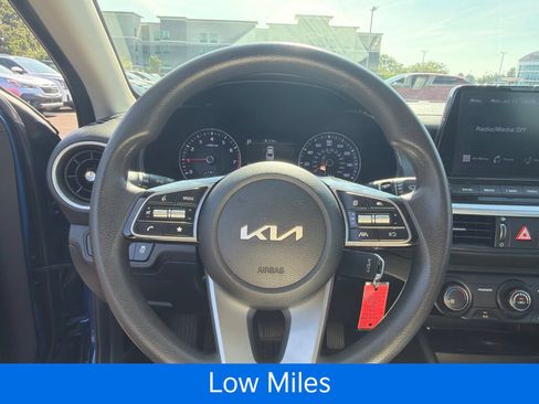 Certified 2022 Kia Forte LXS w/ LXS Technology Package FWD image 14