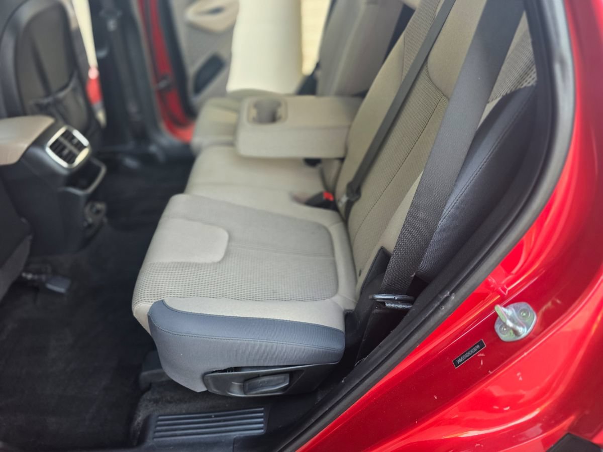 Used 2020 Hyundai Santa Fe SEL FWD image 34