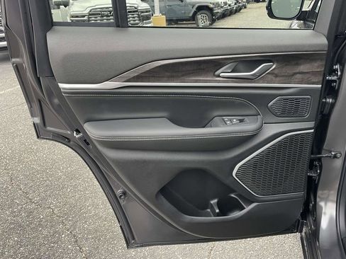 New 2026 Jeep Grand Cherokee Limited image 20