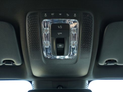 New 2026 Mercedes-Benz GLB 250 4MATIC image 32