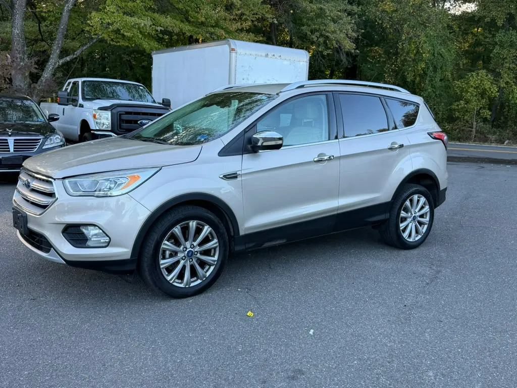 Used 2017 Ford Escape Titanium AWD/4WD image 2