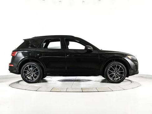 Used 2023 Audi SQ5 Premium Plus w/ Premium Plus Package AWD/4WD image 4