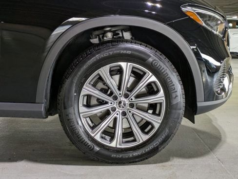 Certified 2025 Mercedes-Benz GLC 300 image 24