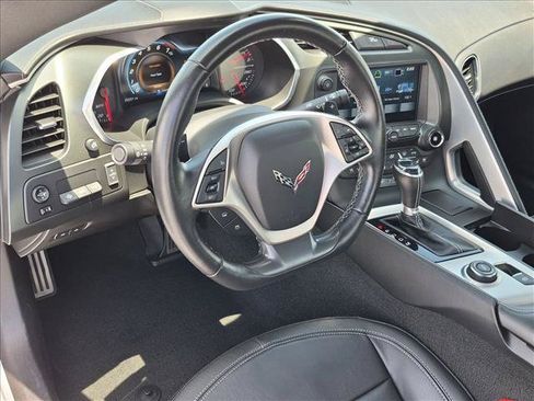 Used 2019 Chevrolet Corvette Stingray Convertible w/ 2LT Preferred Equipment Group RWD image 17