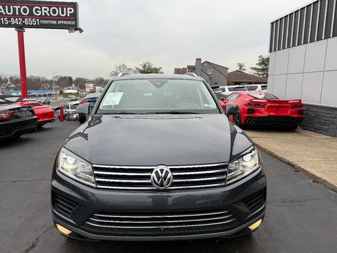 Used 2016 Volkswagen Touareg Executive image 2