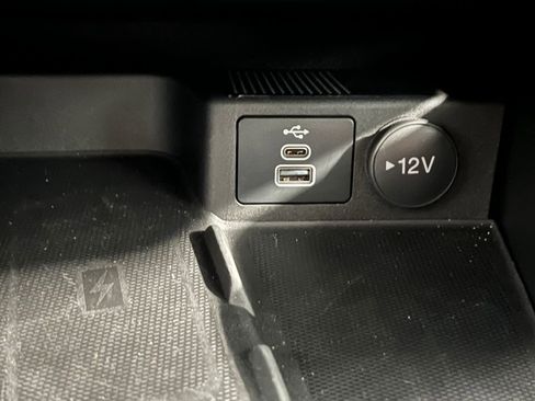 New 2024 Ford Escape SE w/ PHEV Premium Package FWD image 26