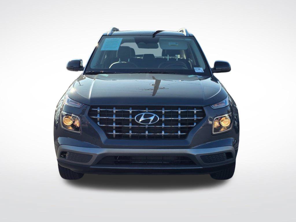 Used 2026 Hyundai Venue SEL FWD image 8