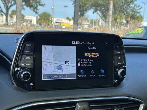 Used 2020 Hyundai Santa Fe Limited image 24