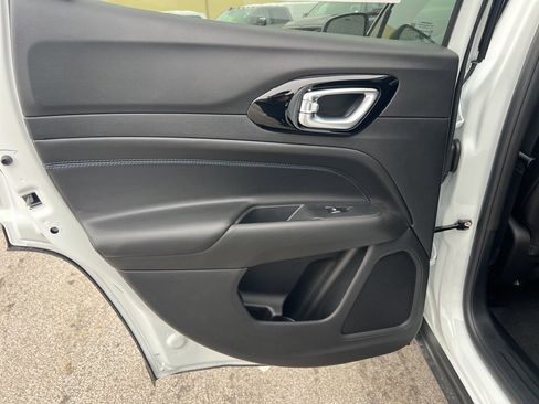 New 2026 Jeep Compass Limited image 13