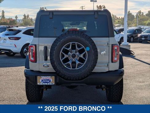 New 2025 Ford Bronco Badlands AWD/4WD image 4
