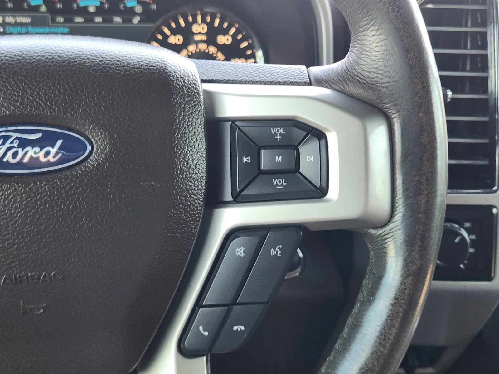 Used 2020 Ford F150 King Ranch w/ FX4 Off-Road Package AWD/4WD image 33